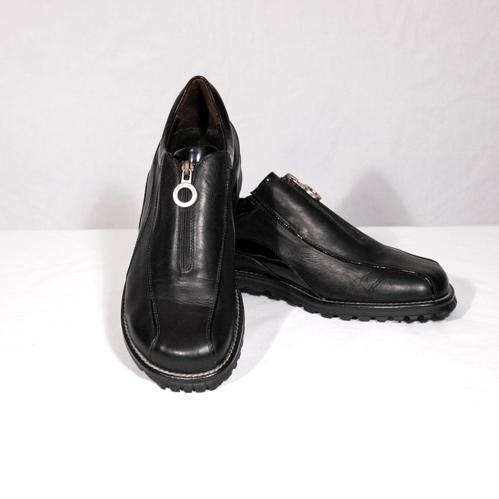 Donald J Pliner Sport Y2K Black Lug Sole Loafer Women's 10M Circle Zipper Pull